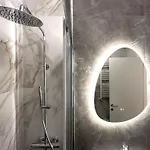 Simposio - Luxury